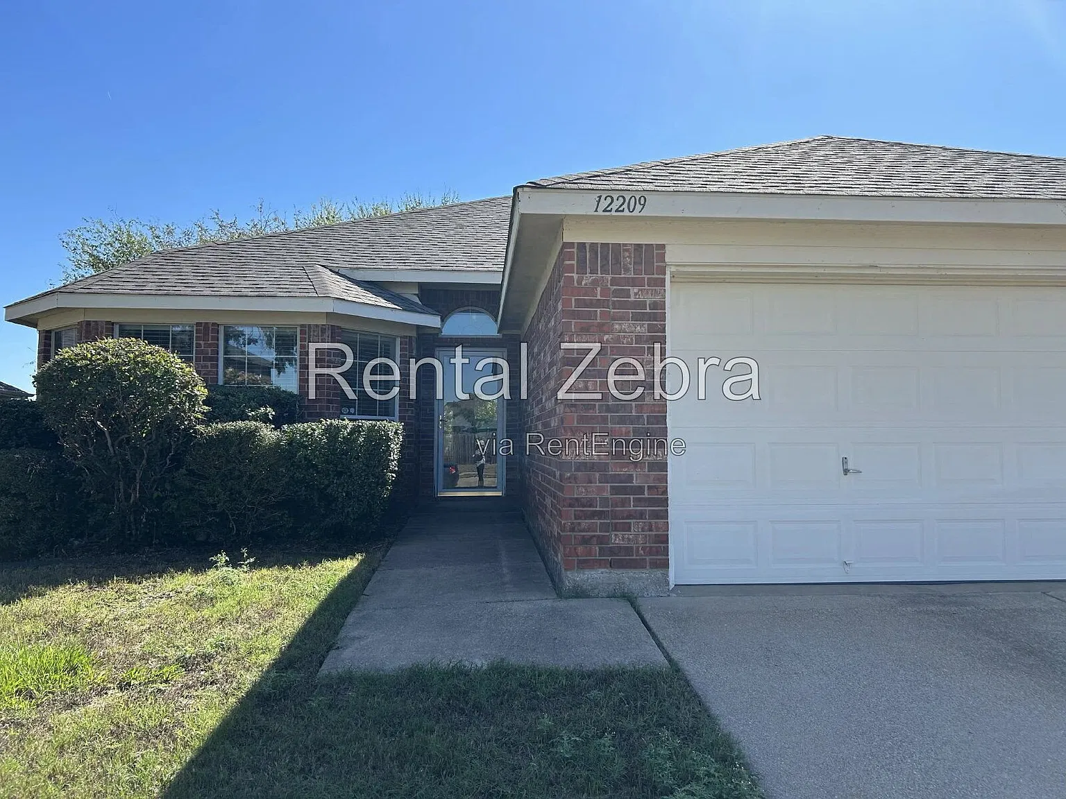 3 bed, 2.0 bath, 1616 sqft, $1,985 — Photo 1