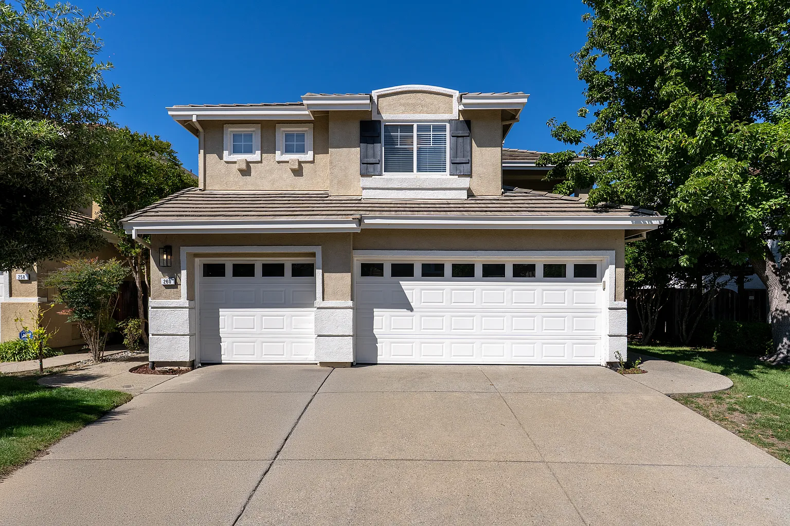 260 Stetson Dr photo 1