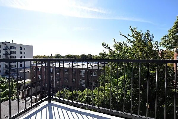 Rented by Joel Scharf, LREB | media 25