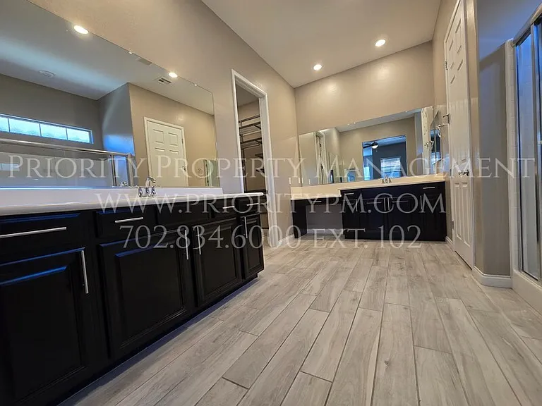 738 Purple Knoll Walk — Photo 19