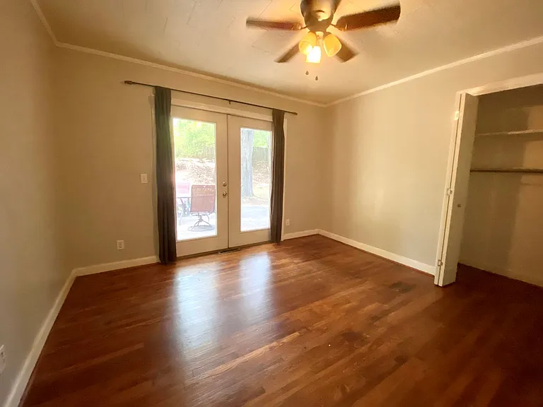 129 Freedom Dr — Photo 13