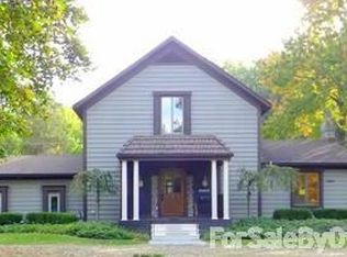 30513 Ashton Ln, Bay Village, OH