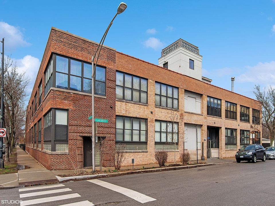 1st image of 2804 N Lakewood Ave APT 104