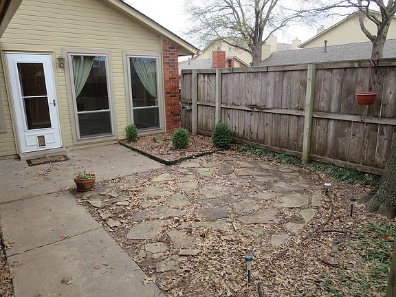 Private Enclosed Courtyard