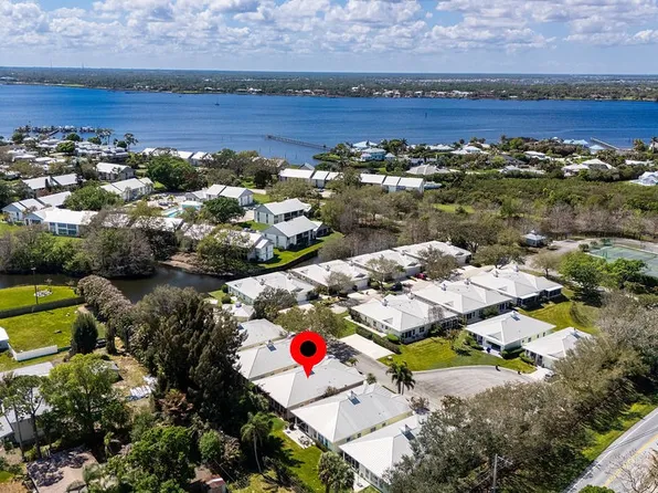 2134 NW Tilia Trl, Stuart, FL 34994