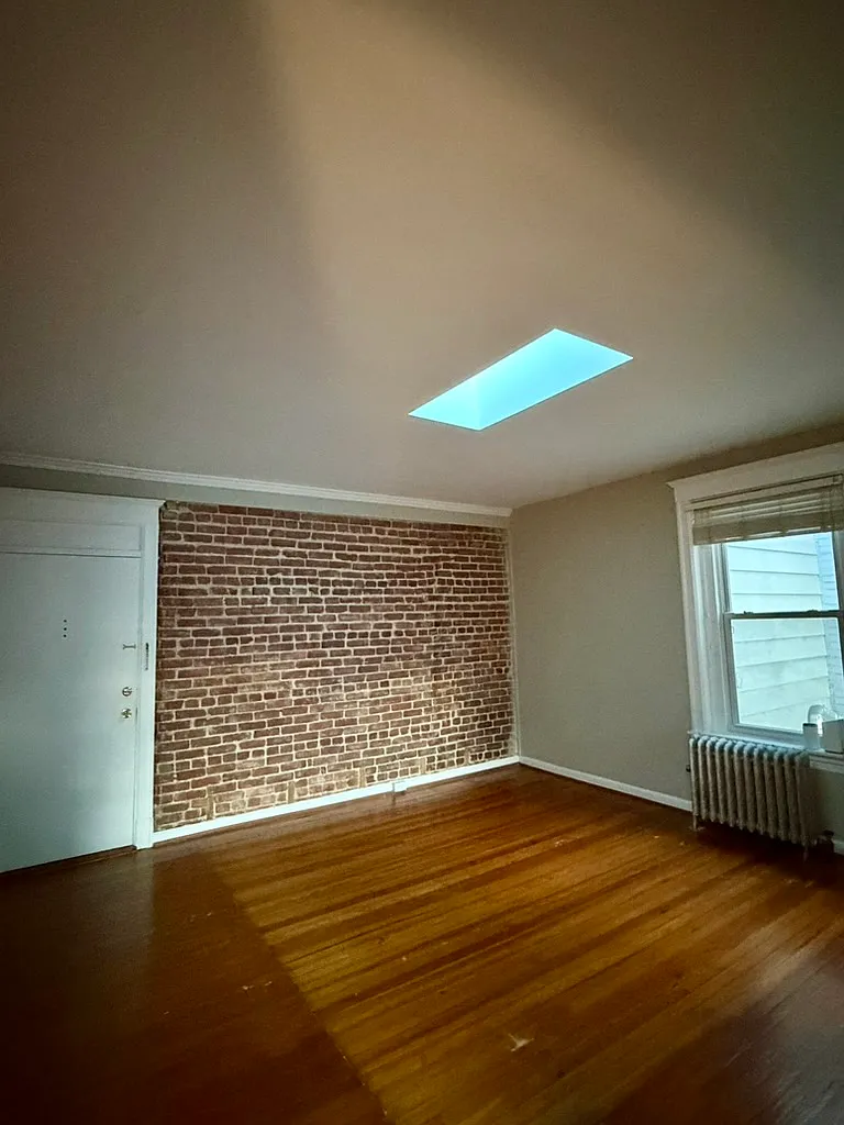 1 bed, 864 sqft, $2,990 — Photo 4