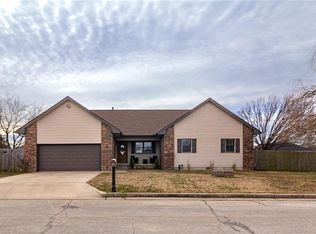 1420 W Oak Ter, Columbus, KS 66725