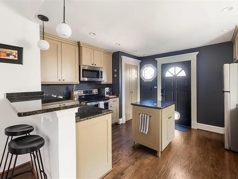 1024 Kirkwood Ave SE — Photo 13
