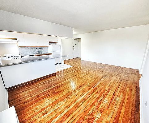 1st image of 25-10 31st Ave #6