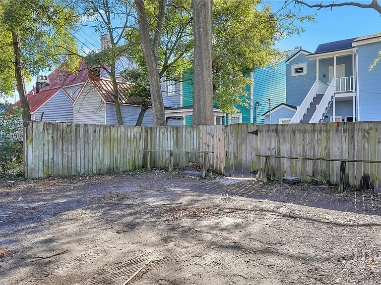 218 W Anderson St #LOWER — Photo 41