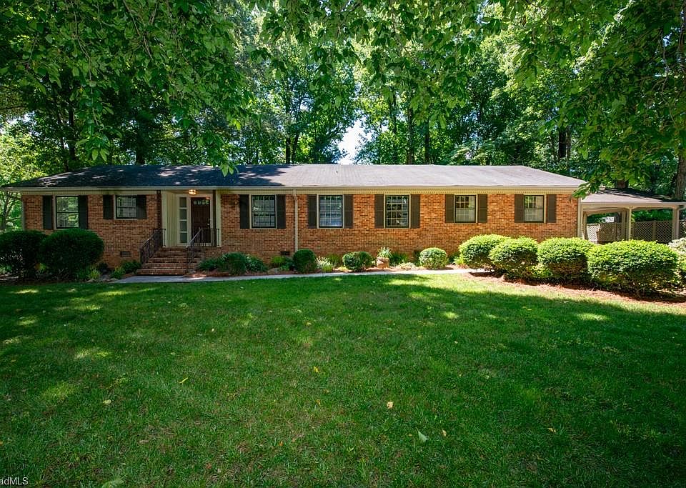 1st image of 105 Nutwood Dr