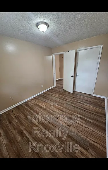 328 Dahlia Dr — Photo 5
