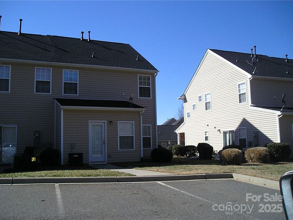 2nd image of 17758 Caldwell Track Dr