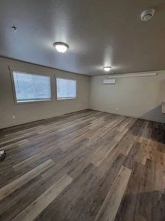 6205 N Freedom Rd #1 — Photo 2