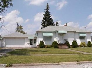 3434 Maplecrest Ave, Parma, OH 44134