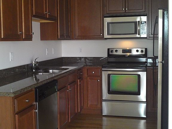2nd image of 848 W Trailcreek Dr