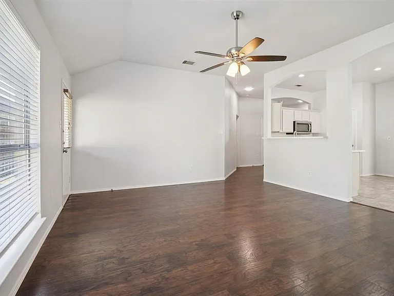 4937 Spur Ridge Ct #4937 — Photo 6