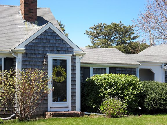 2nd image of 65 Baxter Avenue