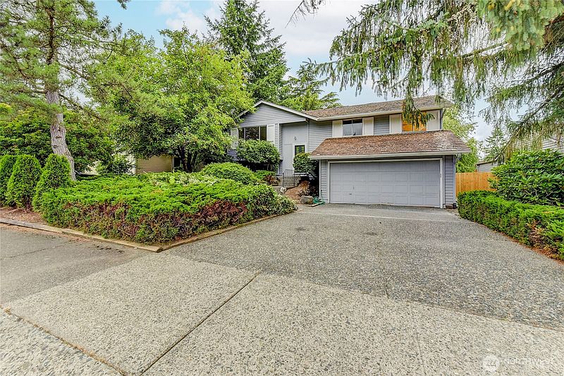 3rd image of 17415 159th Avenue SE