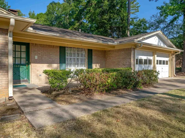 1605 Auburn Dr, Longview, TX 75601