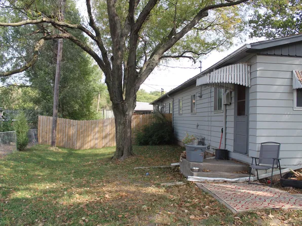 3124 SW 6th St, Lincoln, NE 68522