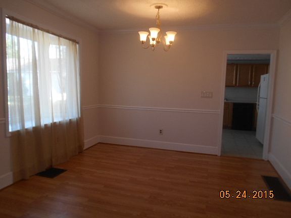 Dining room with Bay Window