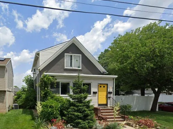 272 Randolph St Floor 1, Carteret, NJ 07008