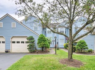 16 Rothwell Dr #B, Monroe Township, NJ 08831