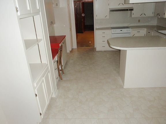 3rd image of 4050 Concord Dr