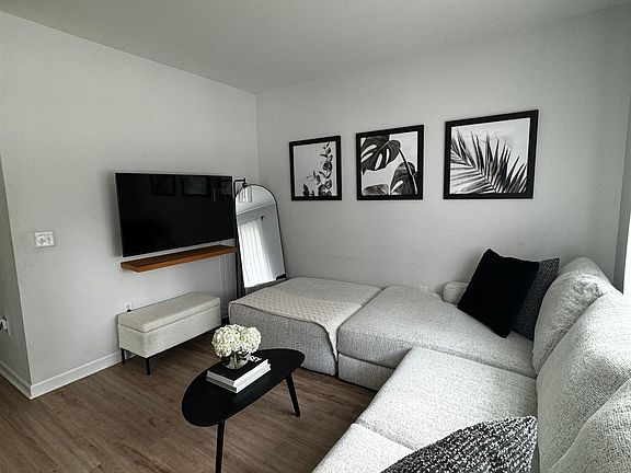 4th image of 362 Hoboken Ave Unit 302