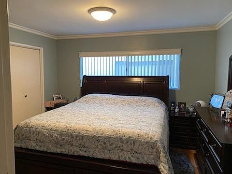 3rd image of 6255 Woodman Ave APT 104