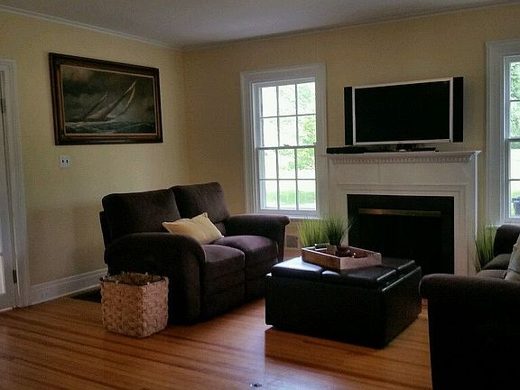 5th image of 420 Sycamore Ave