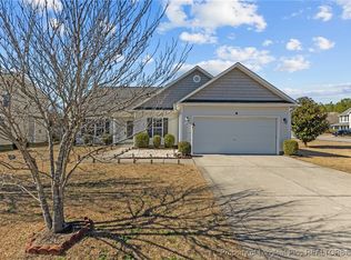 3660 Crosswinds Dr, Hope Mills, NC 28348