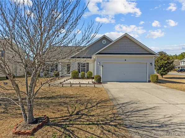 3660 Crosswinds Dr, Hope Mills, NC 28348