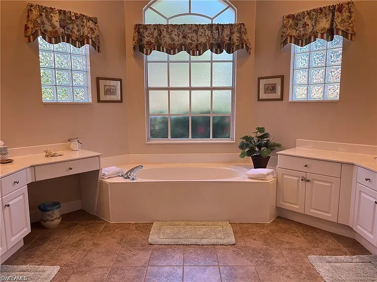 3518 Ocean Bluff Ct — Photo 20