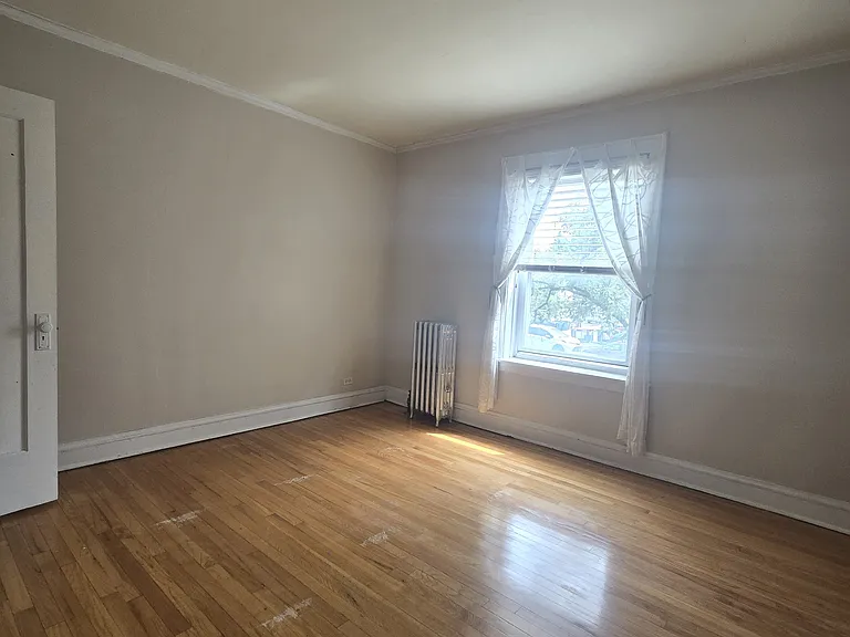 1934 W Estes Ave #1E — Photo 5