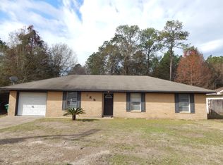 126 W Chipwood Dr, Gulfport, MS 39503