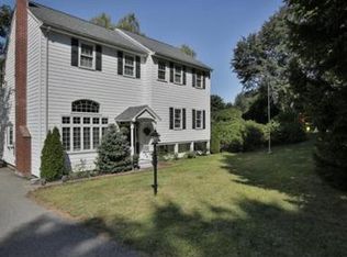 122 Lexington St, Burlington, MA 01803