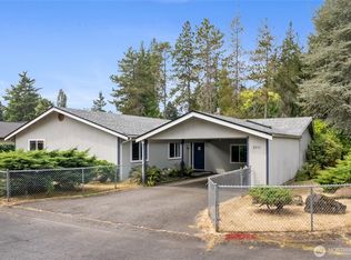 2311 Acadia Ct, Puyallup, WA