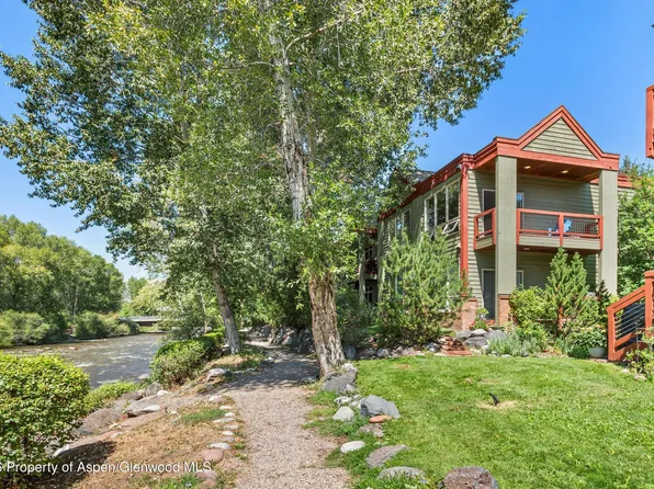 555 Gold Rivers Ct APT 200, Basalt, CO 81621