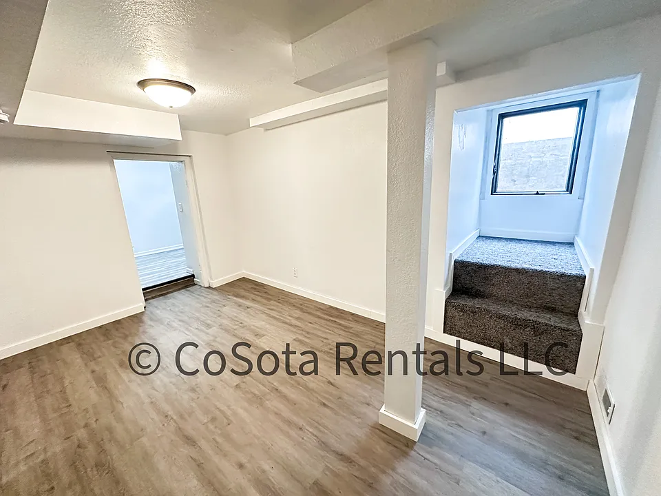 1023 N Riverfront Dr #3