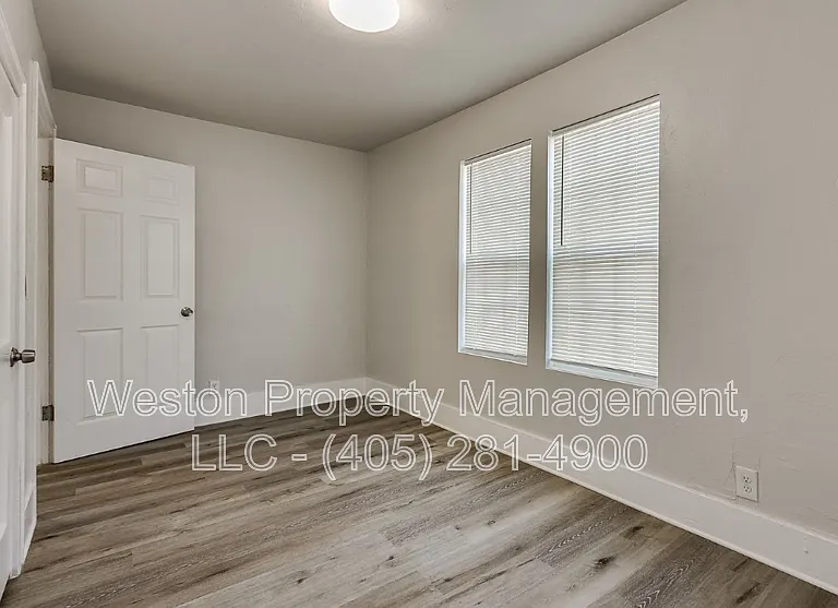 630 E Comanche St — Photo 9