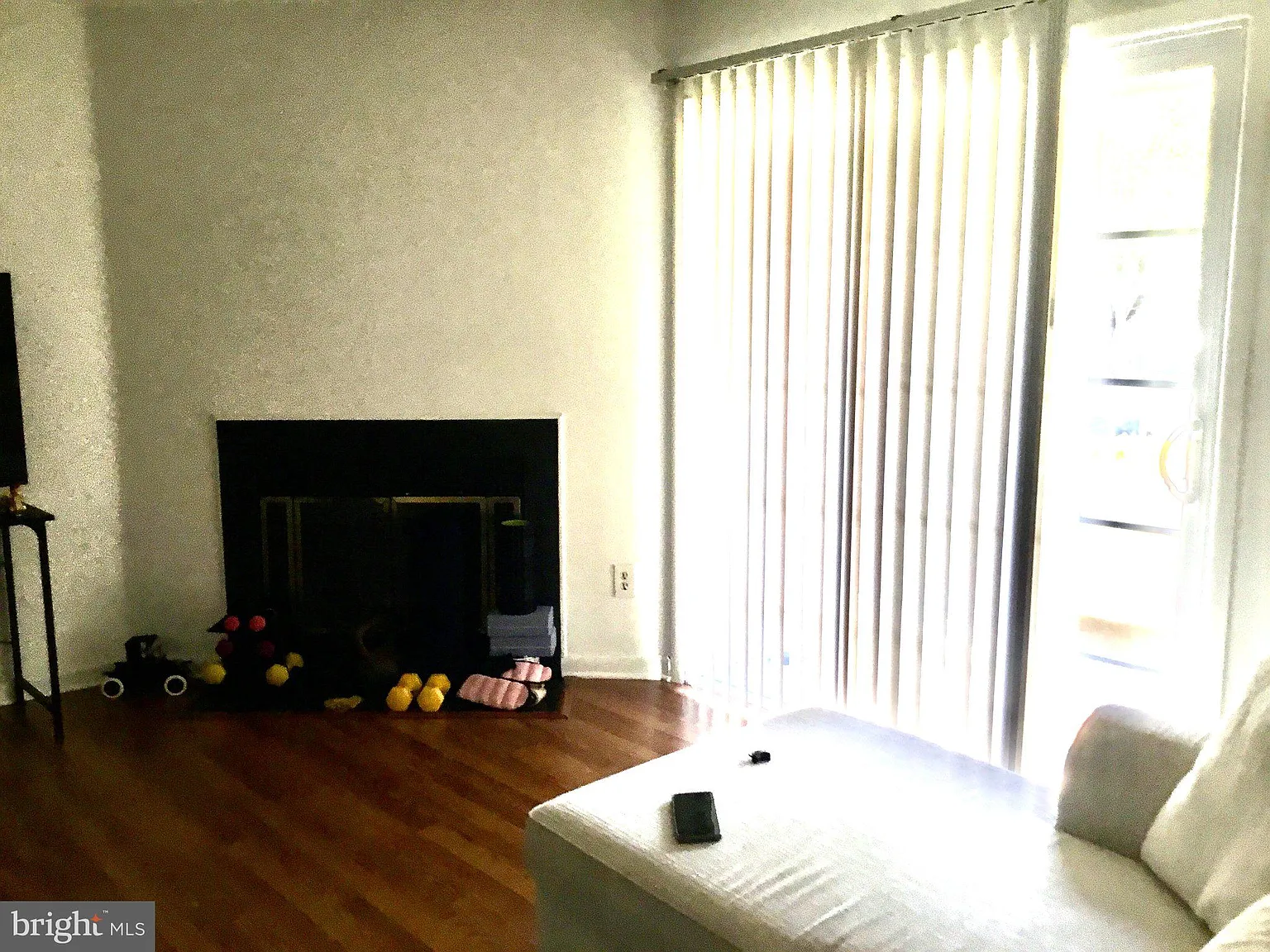 2 bed, 2.0 bath, 1138 sqft, $2,550 — Photo 2