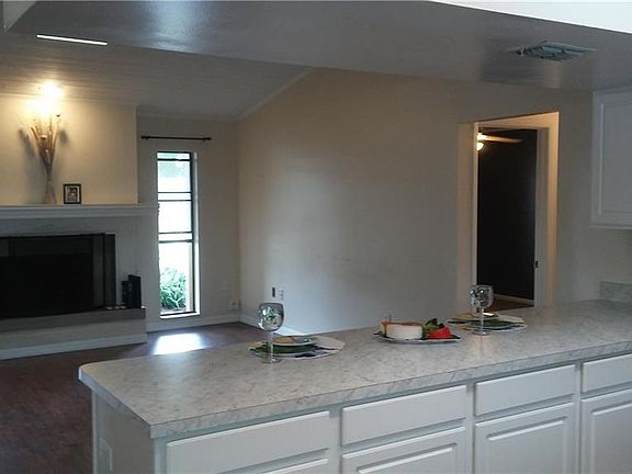 5th image of 1613 Silversmith Pl