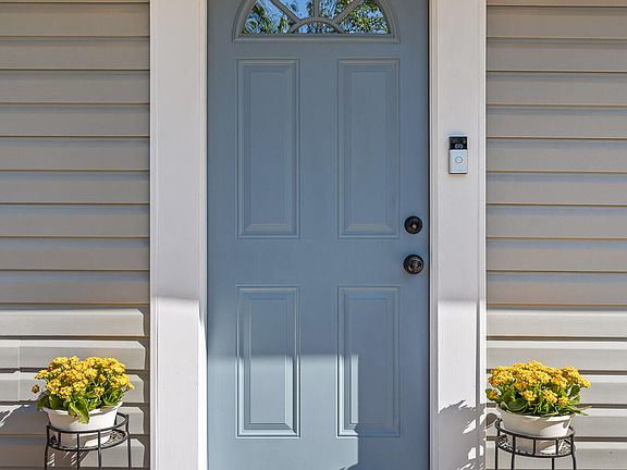 5th image of 5519 Woodlawn Dr