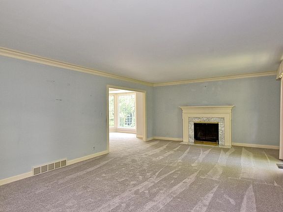 5th image of 4007 Fairfax Rd