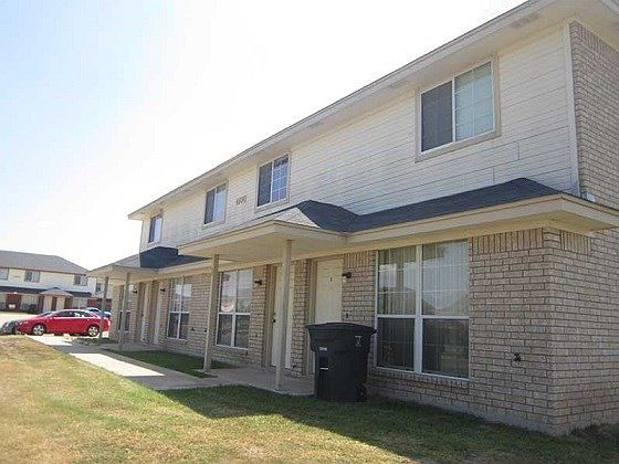 1st image of 4100 Nadine Dr APT D