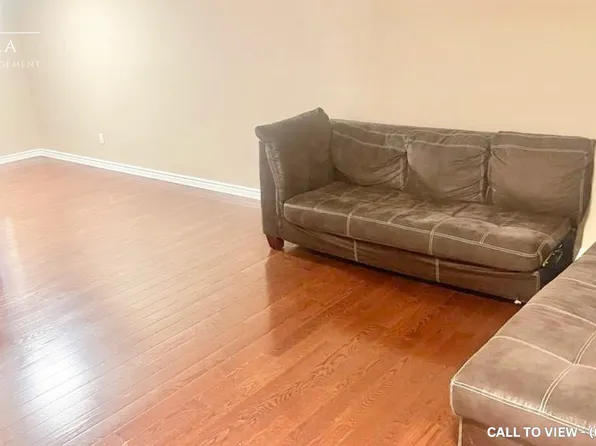 22 Cumberland Dr #1, Brampton, ON L6V 1W6