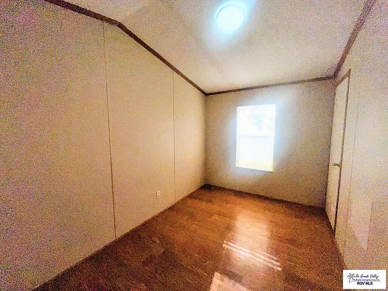 15953 Date Dr — Photo 15