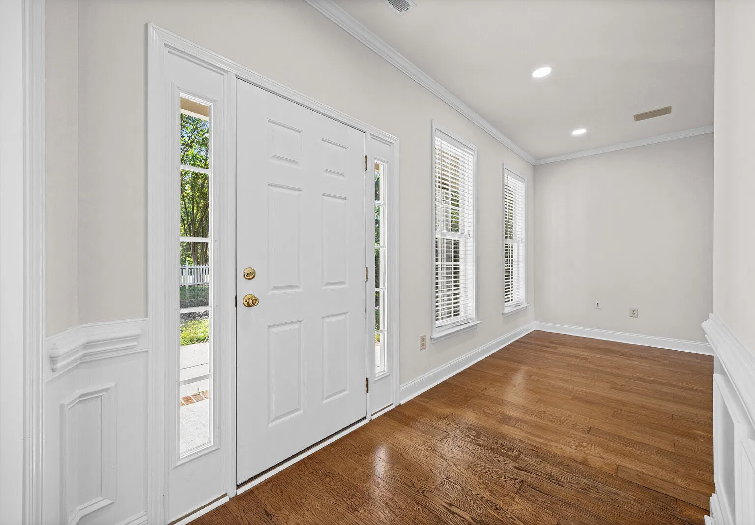 4 bed, 2.5 bath, 2170 sqft, $2,795 — Photo 3